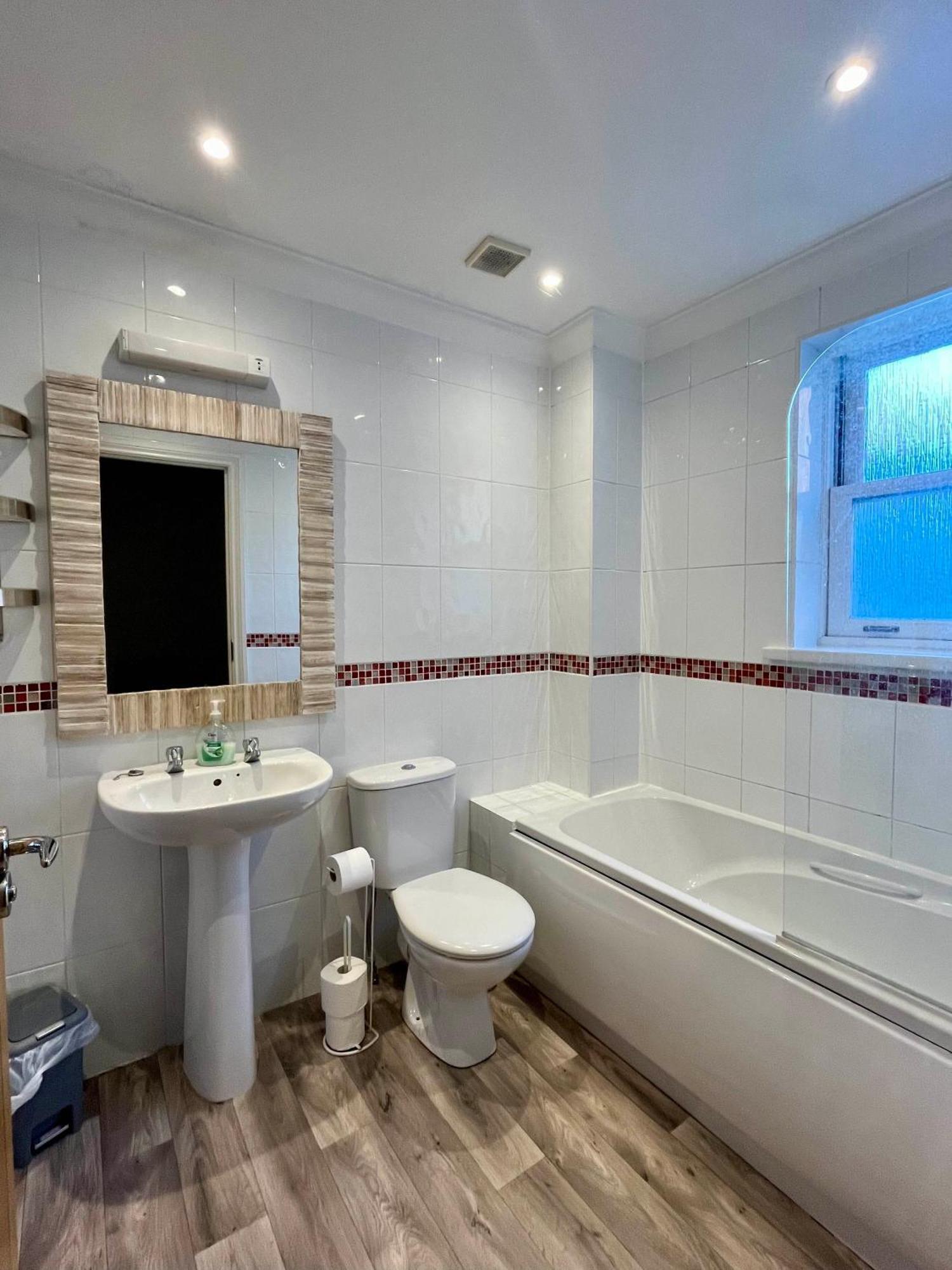 The Coastal Escape Villa Bournemouth Dış mekan fotoğraf